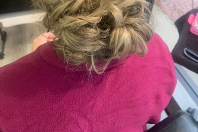 Gloss Salon and On-Location Hair and Makeup Service 2