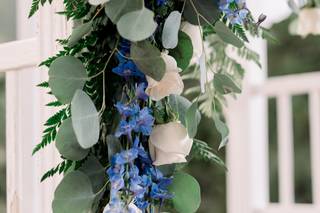Bloomers Florist - 11