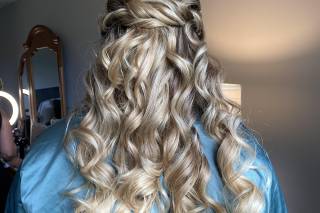 Timless Salon & Bridal Studio - 33