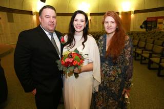 SANDY THINNES | MAKEUP ARTIST - 27