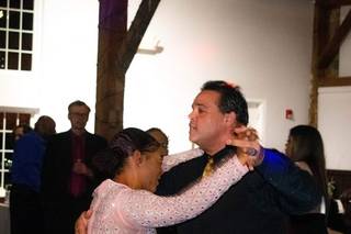 The Dancing DJ - Gil Keough - 7