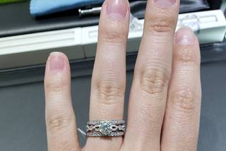 International Diamond Center - 14