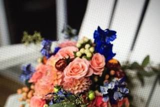 Calluna Fine Flowers and Gifts - 26
