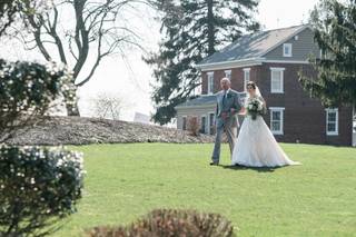Lilla's Bridal Boutique - 28