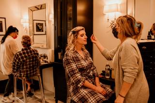 Gorgeous Locks and Makeup - 31