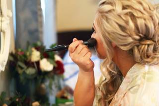 Stephanie Meadows Hair & Airbrush Tanning - 10