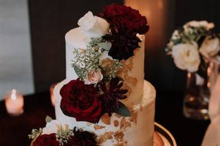 LaLa Custom Cake - 19