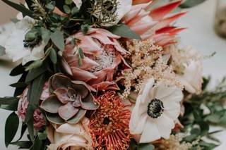 Clare's Corner Floral - 98