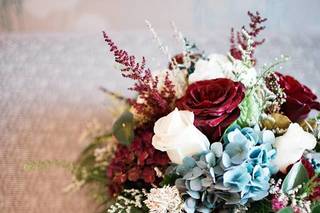 Elaine's Flowers - 8