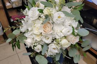 SuEllen's Floral Company - 18