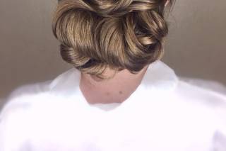 Willow and Lace Hairstyling - 122