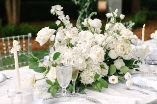 LiviLove Flowers & Gifts - 5