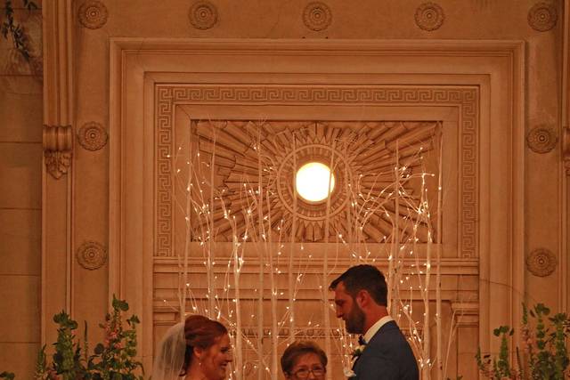 www.OhioWeddingLady.com 2