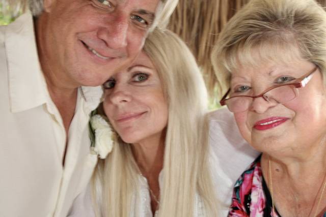Barbara Knowles Wedding Photography and Planner 3