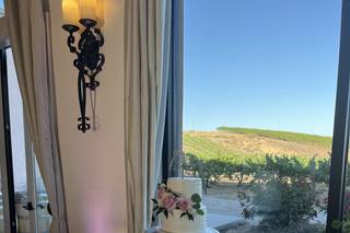 Truffle Pig Winery by Wedgewood Weddings - 33