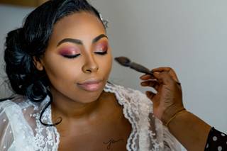 Crystal-Eyez Makeup & Beauty Lounge - 19