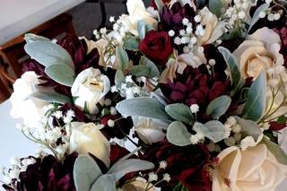 Lush Floral Design - 14