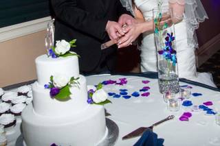 Susie G's Specialty Cakes - 10