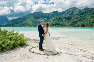 wedOtahiti | Destination Weddings + Unique Ceremonies | French Polynesia - 65
