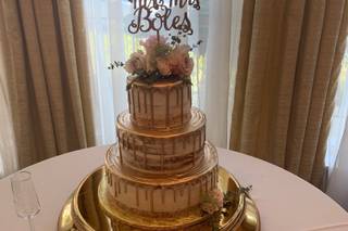 Acuna's Custom Cakes - 42