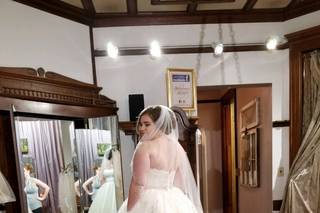 Renaissance Bridals and Prom - 15