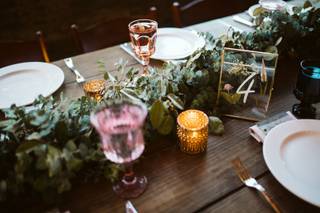 Southern Vintage Table - 99