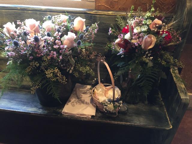 Breezewood Gardens & Gifts - 1