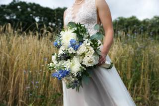 Hearts and Flowers Floral Design Studio - 8