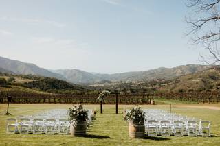 Joullian Vineyards & Winery - 18