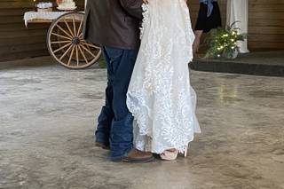 Mossy Oak Farm Weddings & Event's - 35