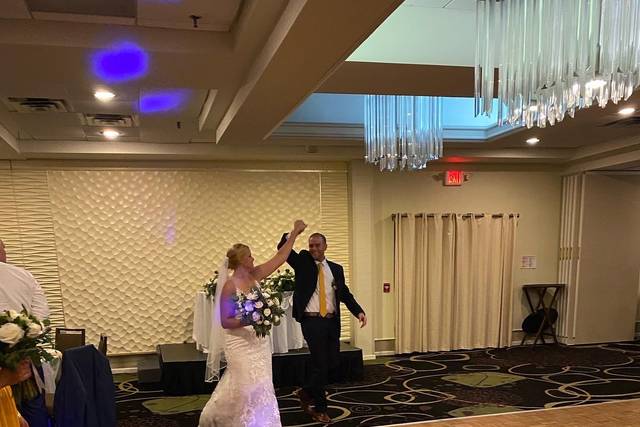 Holiday Inn Wilkes Barre - East Mountain 1