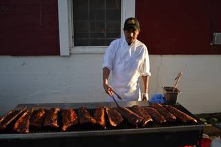 Lucille's Smokehouse Bar-B-Que - 8