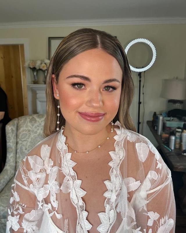 Makeup by Ivett - 2