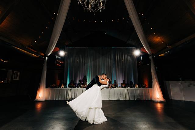 d'Anelli Bridal, Special Occasion, and Prom 5