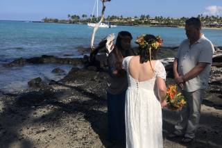 Hawaiian Style Beach Weddings with ALOHA - 39