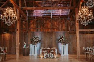 Bear Mountain Inn + Barn - 45
