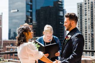 Rev. Annie NYC - Wedding Officiant - 11