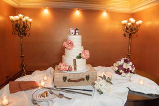 Designer Cakes and Desserts - 22