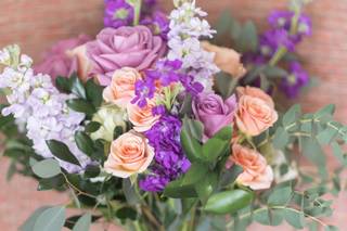Buds Blooms & Beyond - 14