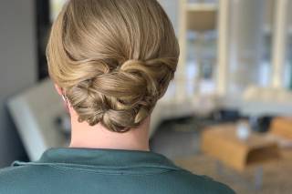 Willow and Lace Hairstyling - 95