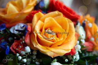Serving Hands Weddings and Flowers - 14
