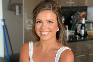 Deanna Elyse Make Up - 46
