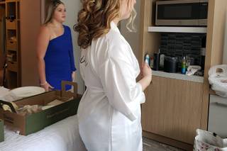 Bliss Salon & Beauty Bar - 11