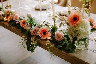 Anne's Florals & Gifts - 13
