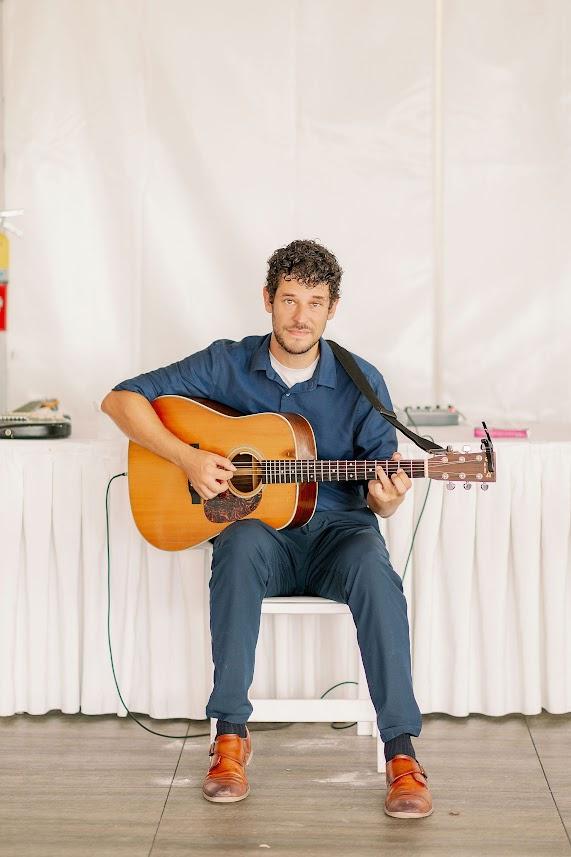 Jason Hobert - Professional Wedding Guitarist and DJ - 1