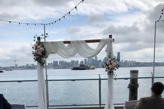 Salty's on Alki Beach - 17