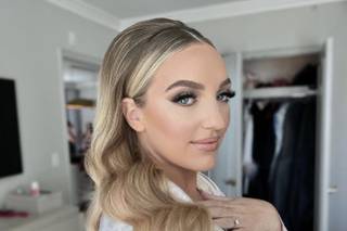 Renata Hair & Make Up Artist - 100