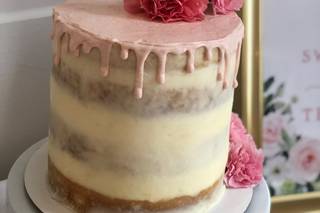 LaLa Custom Cake - 18