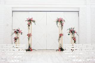 A Man and A Woman Floral Design - 18