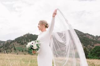 Dressigner - Bridal Alterations Studio Atelier - 35